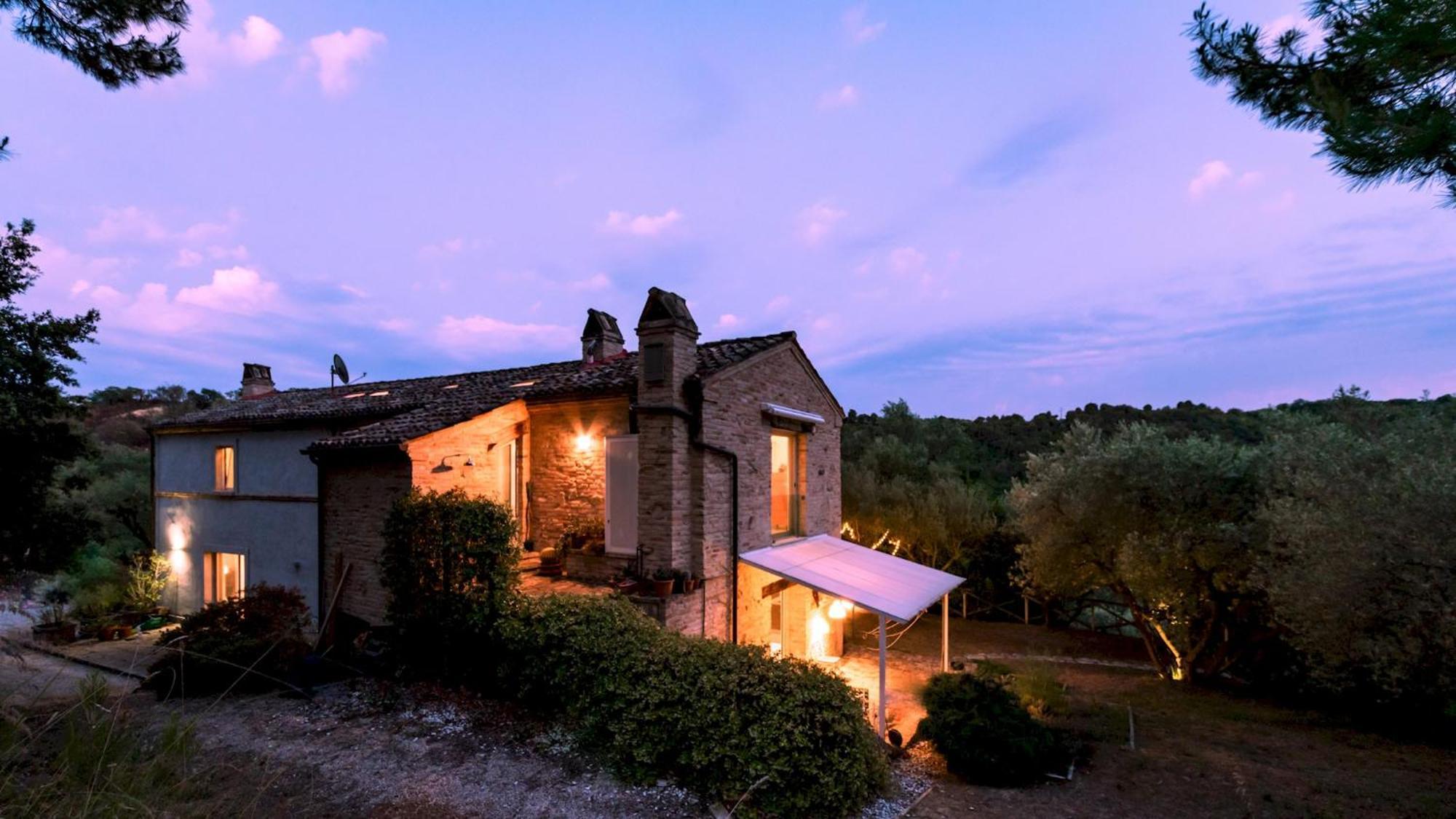 Casa Cantagallo 4&4, Emma Villas Fermo Bagian luar foto