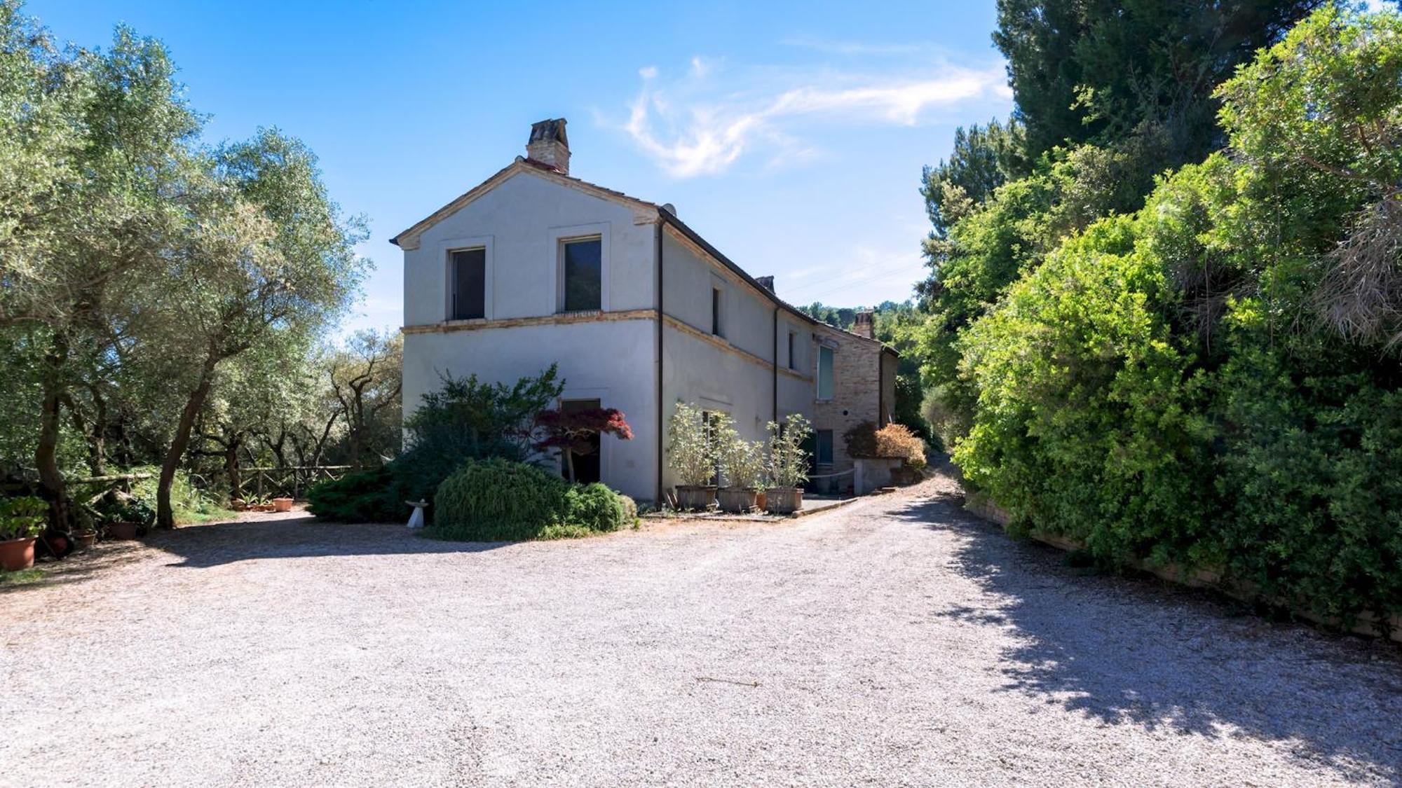 Casa Cantagallo 4&4, Emma Villas Fermo Bagian luar foto